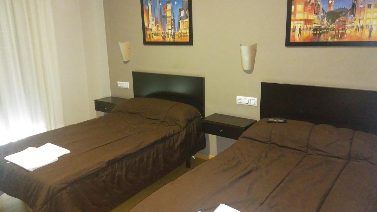 Hostal Restaurante Vial Ourense Ngoại thất bức ảnh